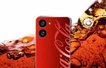 Coca-Cola-nın ilk smartfonu ColaPhone-nun fotosu təqdim edilib