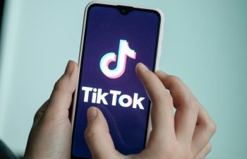 “TikTok” azyaşlılar üçün istifadə vaxtını məhdudlaşdırır