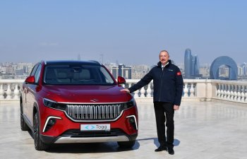 Türkiyənin ilk yerli elektromobili “Togg” İlham Əliyevə təqdim olunub - FOTO