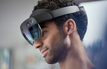 Microsoft HoloLens 3-ün dizaynı bəlli olub