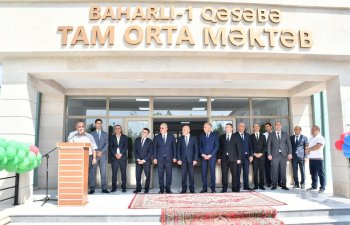 Ağdamda Baharlı 1 qəsəbə məktəbinin açılışı olub
