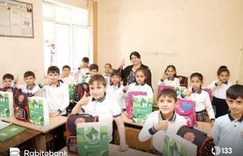 Rabitəbankdan Ümumdünya Kitab Günündə Ağdam kənd məktəbinə dəstək
