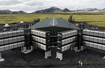 İslandiyada havadan karbon qazını ayıran ən iri qurğu işə salınacaq