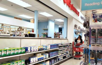 Walgreens və CVS Amerikanın köhnə apteklərini düzəltməyə çalışırlar