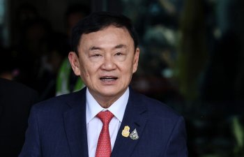 Thaksin və Taylandın baş naziri böhran dərinləşdikcə məhkəmə işlərinə qarışıblar