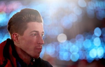 Shaun White İlboyu Snoubord Liqasına start verir