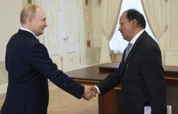 Putin Hindistan baş nazirinin müşaviri ilə görüşüb