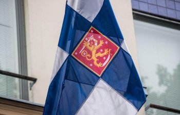 Finlandiya məktəbliləri ekskursiya ilə Rusiya ilə sərhədi keçiblər