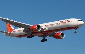 Air India təyyarəsi təhlükəsizlik təhlükəsi səbəbindən Yeni Dehlidə məcburi eniş edib