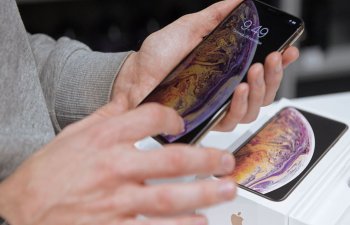 Apple rəsmi olaraq iki məşhur iPhone-u köhnəlmiş elan etdi