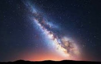 Astronomlar qara dəliyin yaxınlığında naməlum obyekt aşkar ediblər