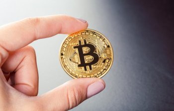 Bitcoin-in bazar kapitalizasiyası $2.08 trilyona yüksəldi