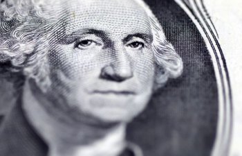 Trampın ticarət siyasətləri: Dollar və bazarlar qarışıq təsirlərlə reaksiya verir