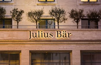 Julius Baer 55% azalan faiz gəliri ilə qarşı-qarşıya