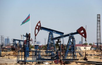 Dünya bazarlarında Azərbaycan nefti nisbətən ucuzlaşıb