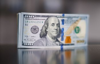 Dollar idxal tarifləri qeyri-müəyyənliyi ilə zəifləməyə davam edir