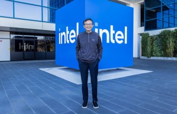 Intel, bütün şirkəti 8,75 milyard dollar dəyərində qiymətləndirərək, Altera-nın 51%-ni satır