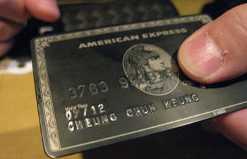American Express 1-ci rübdə gözləniləndən daha yaxşı gəlir və xalis mənfəət haqqında hesabat verib
