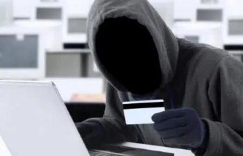 Zərərli tətbiqlər bank kartlarından pul çəkir