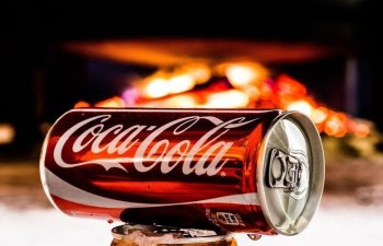 Coca-Cola birinci rübdə xalis mənfəətini 4,8% artırıb