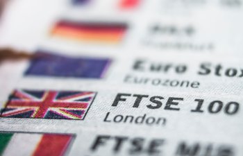 FTSE 100 indeksi cüzi artımla ayın zirvəsinə çatdı