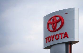 Toyota-nın gəlirləri azalıb