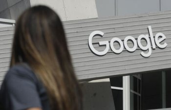 Süni intellekt Google-dan köçür
