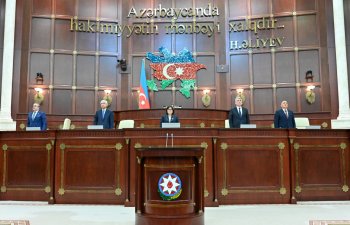 Milli Məclisin növbədənkənar sessiyasının ilk plenar iclası başlayıb