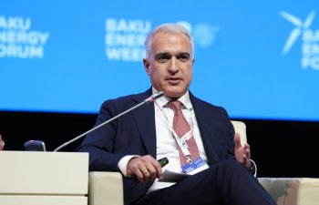 Bakı Enerji Forumunda yaşıl enerjiyə keçid və şəbəkə modernizasiyası müzakirə olunub