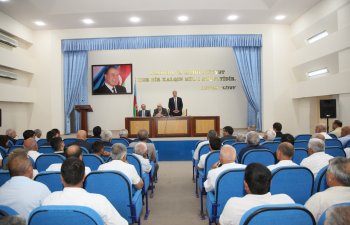 Bərdədə taxıl biçini prosesinin mütəşəkkil təşkilinə həsr olunmuş regional müşavirə keçirilib