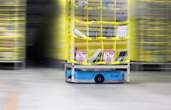Amazon milyonuncu robotu işə götürdü