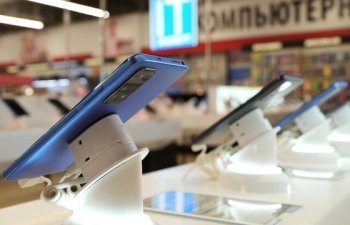 Çinin ikinci rübdə smartfon tədarükü 2,4 faiz azalıb