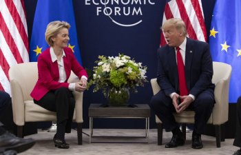 Ursula fon der Leyen və Tramp ticarət əlaqələrini müzakirə etmək üçün görüşür