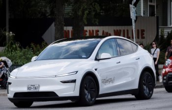 Tesla Texasda robot taksi xidməti üçün lisenziya aldı — Yeni qanun sürücüsüz avtomobillərə əlavə tələblər qoyur