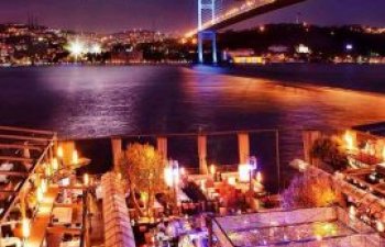 İstanbul üçün “Boğazın İşıqları Altında Sehrli Gecələr” tur paketi təqdim edilib