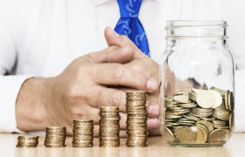 Bank depozitləri müqayisəsi: 18 aylıq manat əmanətləri və faiz dərəcələri