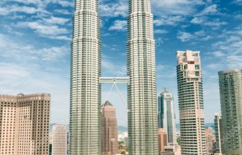 Malayziya Mərkəzi Bankı Faiz Dərəcəsini 2,75%-də Dəyişməz Saxladı – İqtisadi Artım və Risklər