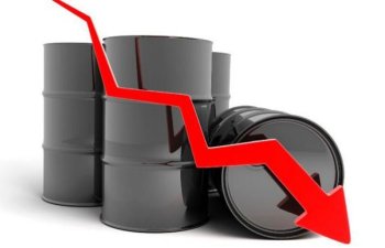 Neft qiymətləri OPEC+ kvotaları və ABŞ ehtiyatları səbəbilə ucuzlaşır – Brent və WTI nefti enməkdə davam edir