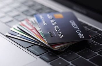 Banklarının kredit kartları: faiz, cashback və üstünlüklərin müqayisəsi