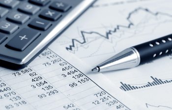 İyul ayında Hindistan neft idxalı 32% g / g və iyun ayına qədər 10% artdı