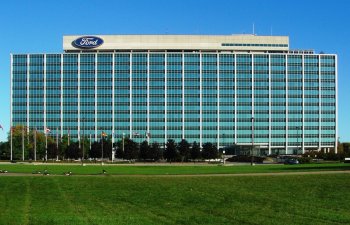 Ford, qapıların təmizlənməsi riski səbəbiylə ABŞ-da 102 min taurusu xatırladır