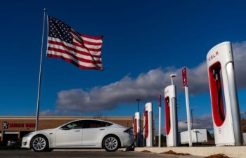 ABŞ-da Elektrikli Avtomobil Satışları Rekord Qırdı: 1 Milyonu Aşdı