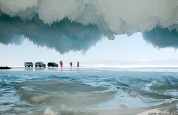 Baikal gölünə qış turlarına tələbat artır