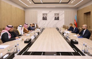 Nazir Rəşad Nəbiyev İslam İnkişaf Bankı qrupunun sədri Məhəmməd Süleyman Əl-Casir ilə görüşüb