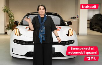 Lotereya qalibi lüks avtomobilinin açarını təhvil aldı!