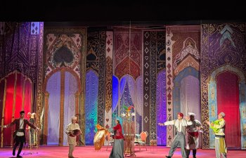 Aşqabadda Üzeyir Hacıbəylinin “Ər və arvad” operettası türkmən dilində səhnələşdirildi