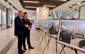 “Crescent Mall”da “Qarabağın Dirçəlişi: Azərbaycan İntibahının Hekayəsi” fotosərgisi açılıb
