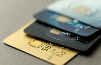 Azərbaycanda ödəniş kartlarının sayı artıb, nağdsız əməliyyatlarda yüksəliş davam edir