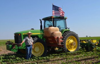 ABŞ fermerləri üçün böyük yardım paketini açıqladı