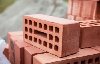 Azərbaycanda tikinti kərpici istehsalı artıb